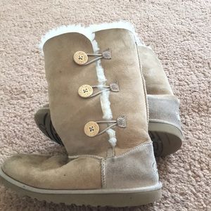 Ugg boots size 6